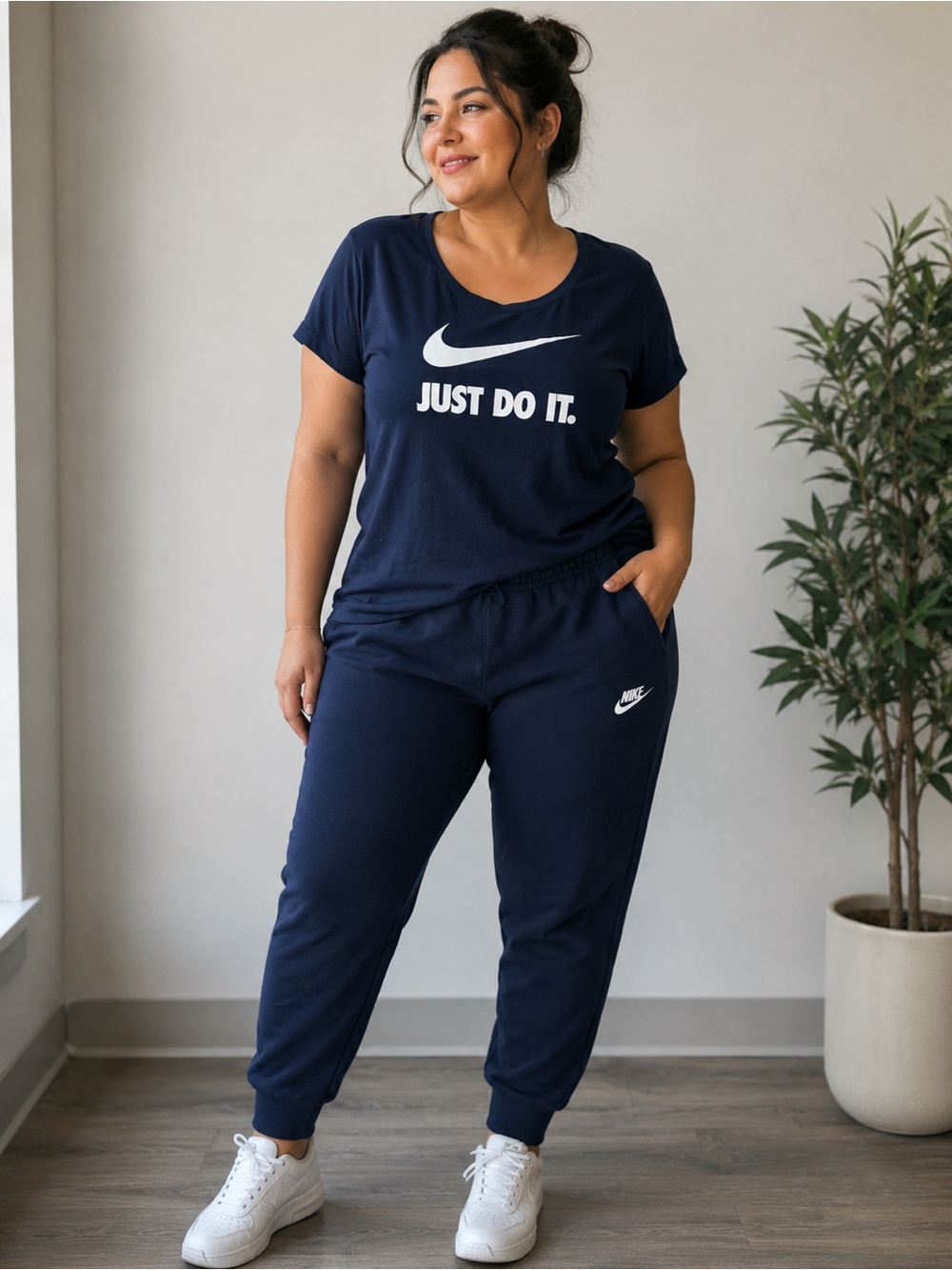 Nike Women's Xl  Navy 'Just Do It.' Jogger Pants Set